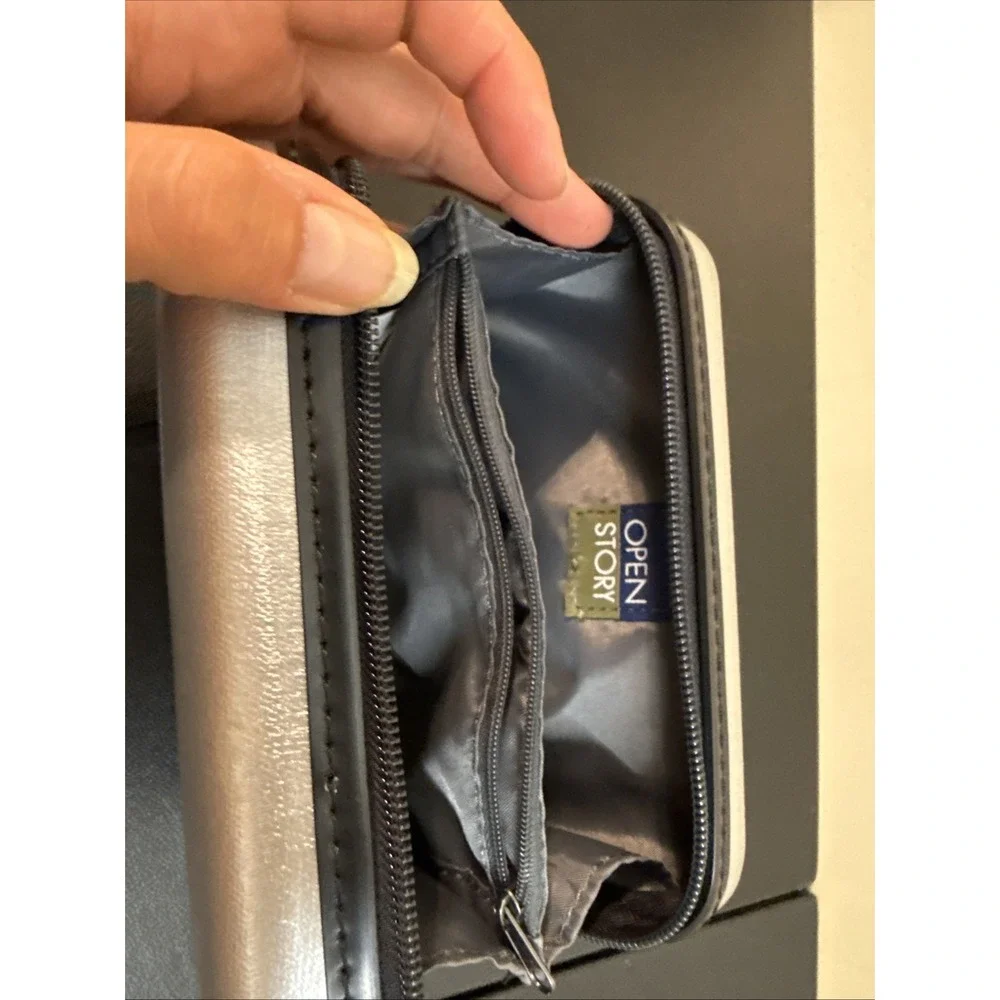 Lof Of 2 Open Story Target Hard-side Case  Silver And Black Travel Case